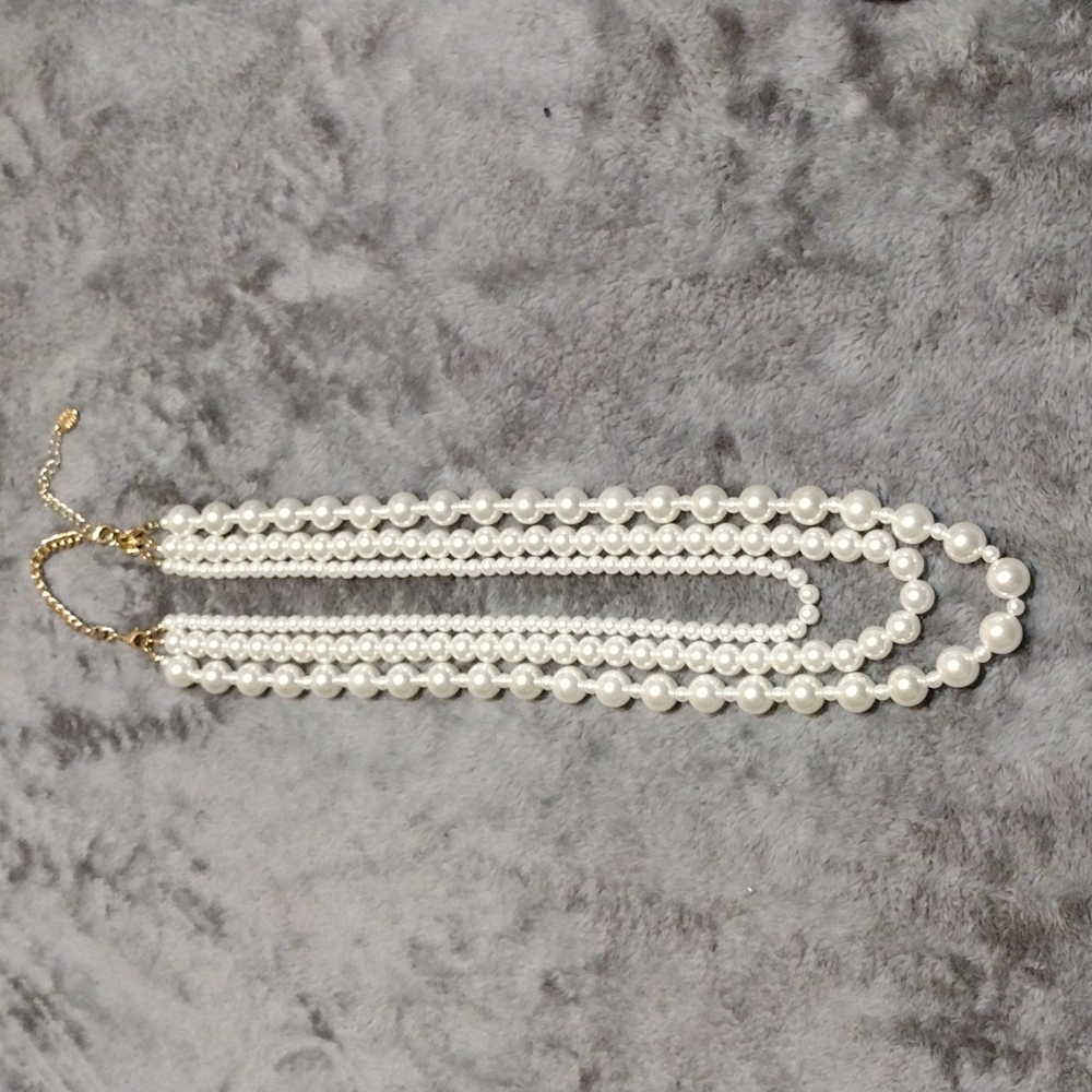 3-Strand imitation pearls